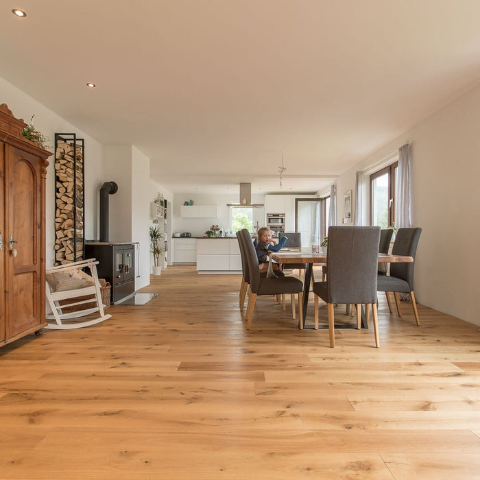 Inventurabverkauf - 11,12m² Holz Fußboden Eiche MEZZO massiv, MEDIUM wohnfertig geölt