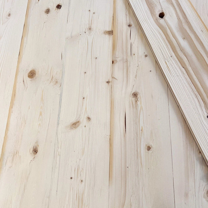 Inventurabverkauf - Holz gehackte & gebürstete Fichte Deckenverkleidung / Wohnwand (2.Wahl)