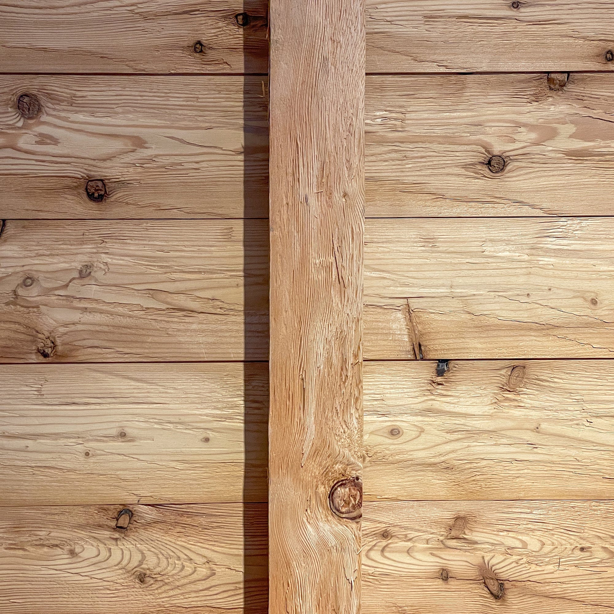Pannelli per soffitto/parete in legno di larice intagliato e spazzolat —  Trumer Holz GmbH