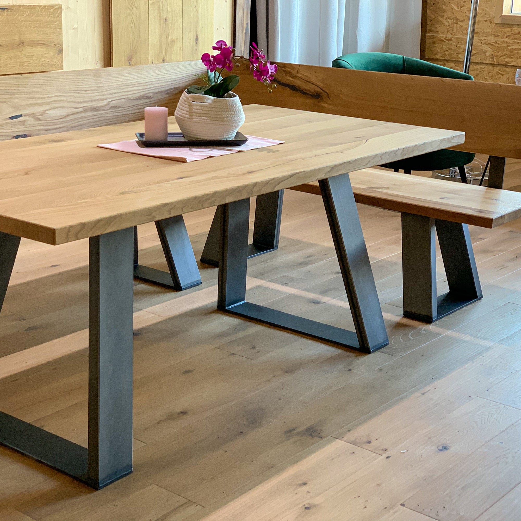 Panca angolare in legno di quercia massello NORBERT — Trumer Holz GmbH